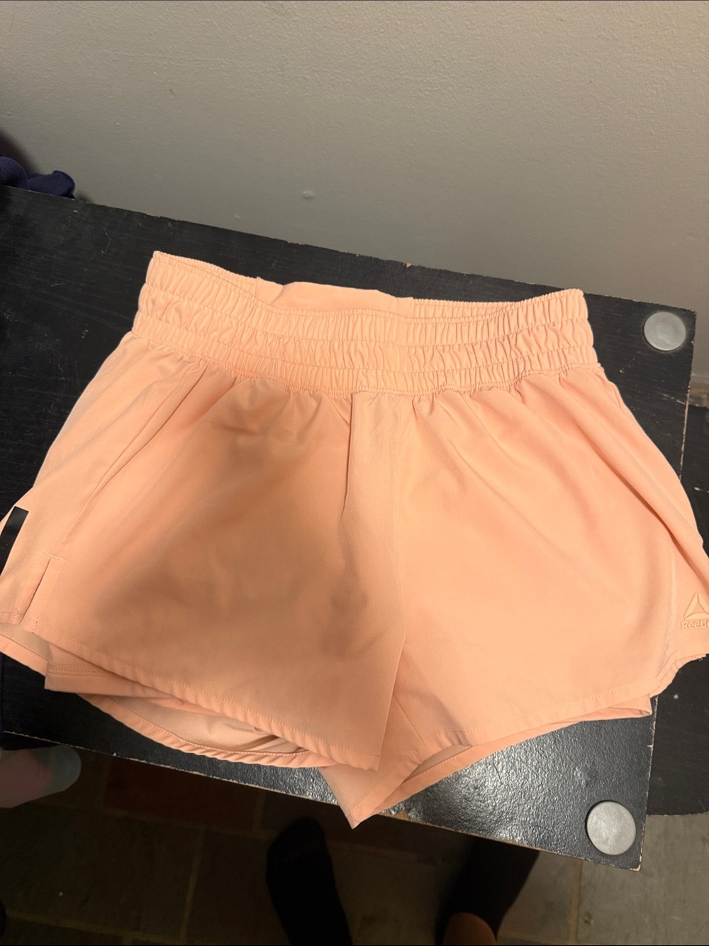 Reebok Peach Women's Athletic Shorts size small Like new